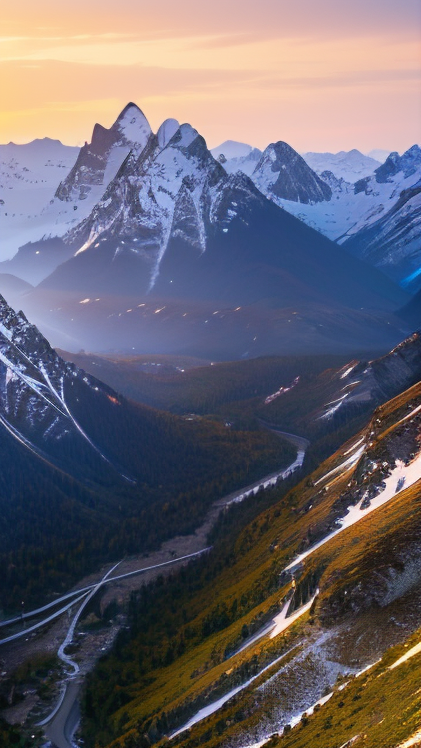 《Nginx 1.24 vs Apache 2.4:谁才是2024年Web服务器的性能王者?》